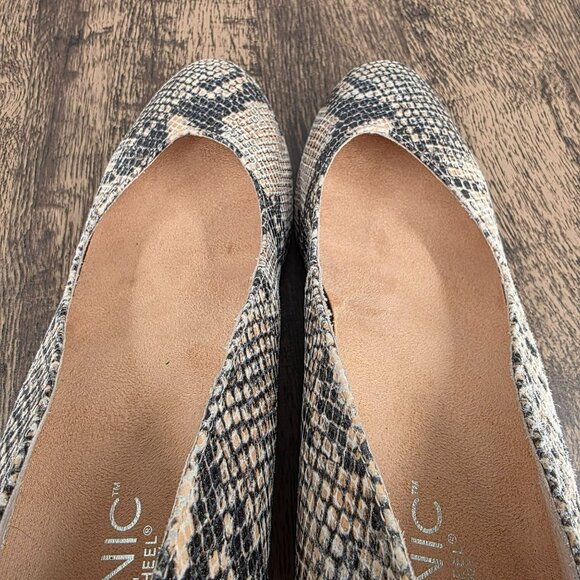 Vionic Antonia Natural Snake Mid Wedge Pumps 11 Black Cream Leather Orthaheel - Picture 10 of 13